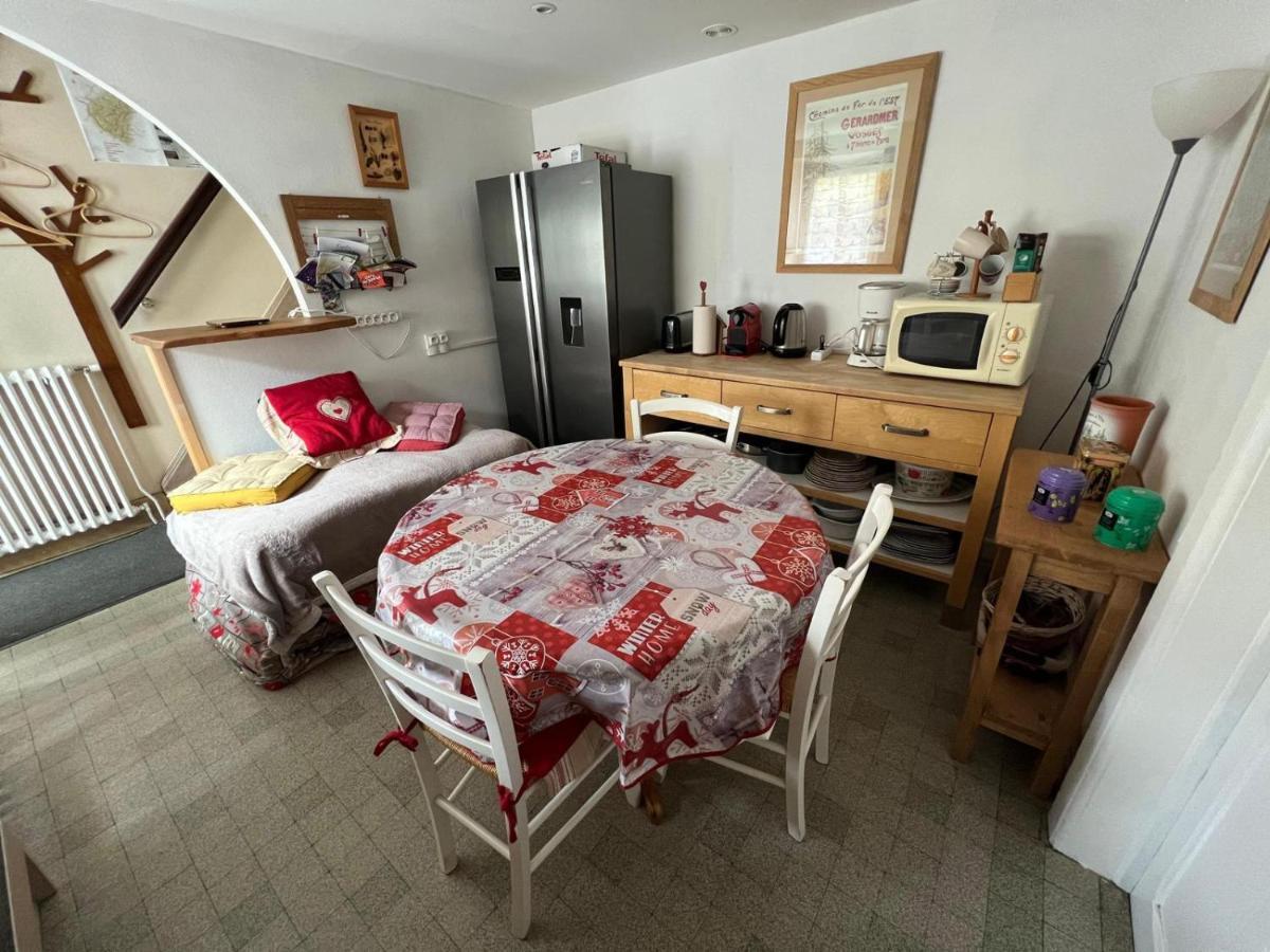 Charmant Gite Au Coeur Du Centre Ville Gérardmer Esterno foto